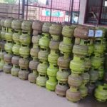 md-27145-deretan-tabung-gas-elpiji-3-kg-kosong-di-gudang-milik-ptpully-rafi-jaya-kota-dumai_20171105_195033