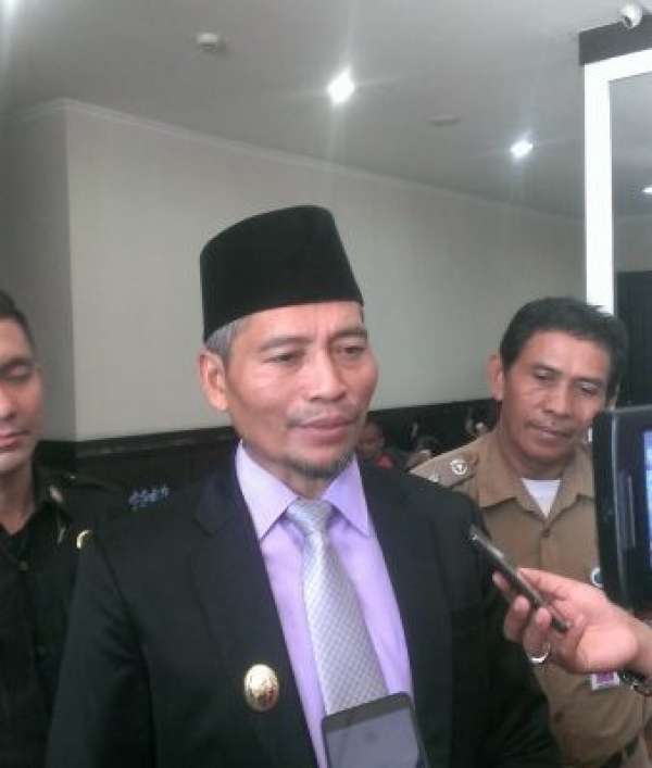 md-65178-Bercanda_Wakil_Walikota_Ayat_Cahyadi_Singgung_Lanjutkan_Ayo-339x400