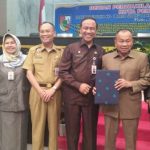 DPRD Kota Pekanbaru sahkan tiga Ranperda jadi Perda.