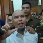 Ahmad Dhani saat jalani sidang eksepsi di Surabaya
