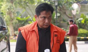 Bowo Sidik saat akan diperiksa di KPK.