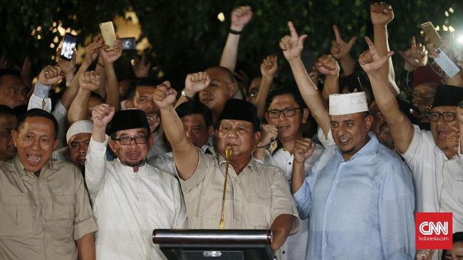 Calon presiden nomor 02 Prabowo Subianto mengumumkan klaim kemenangannya dari hasil real count internal kubunya.