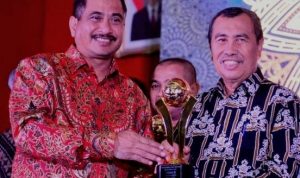 Gubernur Riau Syamsuar