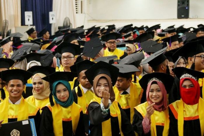 Ilustrasi wisuda