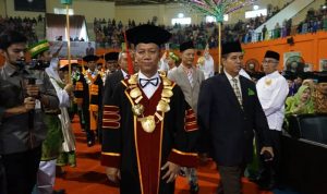Asisten I Bidang Pemerintahan dan Ekonomi Kemasyarakatan Setdaprov Riau, Ahmadsyah Harrofie,