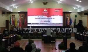 KPU Jawa Barat menggelar rapat pleno