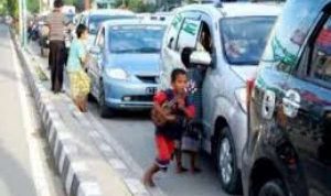 Keberadaan Gepeng di salah satu Jalan di Pekanbaru.