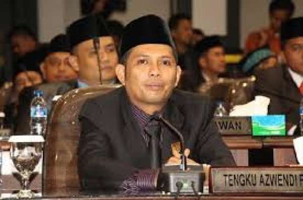 md-28077-Ketua-Komisi-III-DPRD-Kota-Pekanbaru--Tengku-Azwendi.