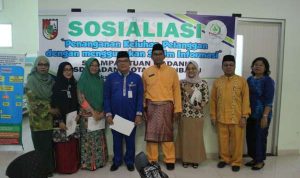 md-85997-Foto-bersama-usai-Pelaksanaan-Sosialisasi-Sistem-Informasi-Keluhan-Pelanggan-RSD-Madani.