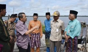 Gubri saat melakukan kunjungan kerja di Bengkalis.
