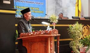 Wakil Walikota Pekanbaru Ayat Cahyadi SSi Saat menyampaikan Ranperda LPP APBD 2018.