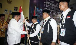 bupati-bengkalis-lepas-jch-kloter-10-asal-bengkalis