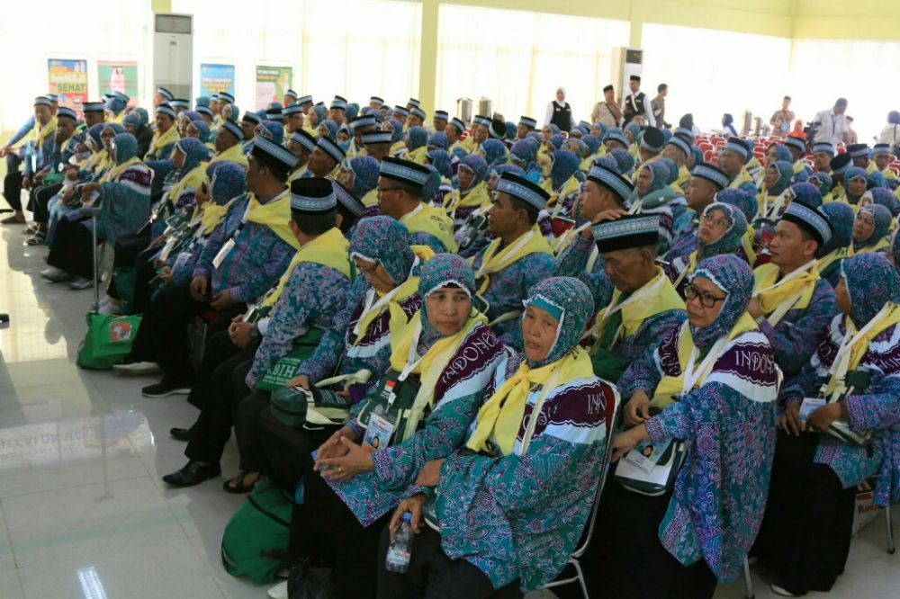 jamaah-calon-haji-kloter-enam-tiba-di-eha-riau