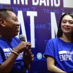 Tukul Arwana dan Wika Salim dalam konferensi pers peluncuran program Ini Baru Empat Mata yang akan segera tayang pada 26 Agustus nanti.