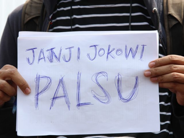Demo-Tolak-RUU-KPK-Dery-91Ridwansah-2-640x480
