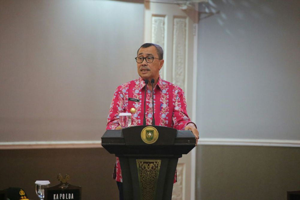 pemprov-riau-sediakan-posko-kesehatan-pengobatan-kabut-asap-karhutla