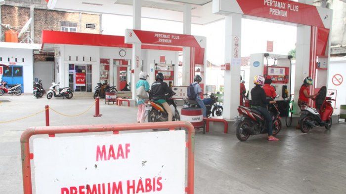 premium-mulai-langka-komisi-ii-jadwal-hearing-pertamina
