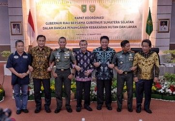 riau-dan-sumsel-sepakat-atasi-karhutla-bersama