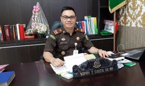 Kepala Kejari Pelalawan, Nophy Tennophero South, SH, MH