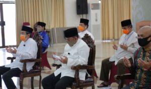 ramadan-saat-covid-19-pemprov-riau-gelar-zakat-dan-zikir-serentak