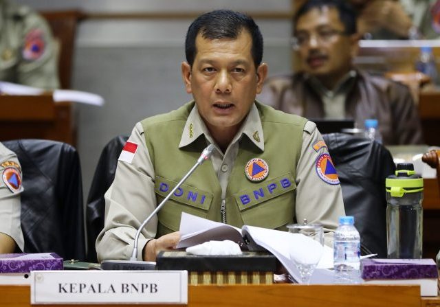 Doni-Monardo-Kepala-BNPB-Bahas-Anggaran-eca2-1-e1585123162165-640x447