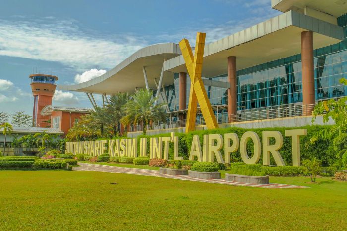arus-penumpang-di-bandara-ssk-ii-berangsur-meningkat