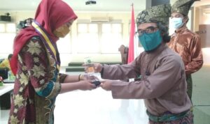 dapat-beasiswa-4-tahun-dari-pemprov