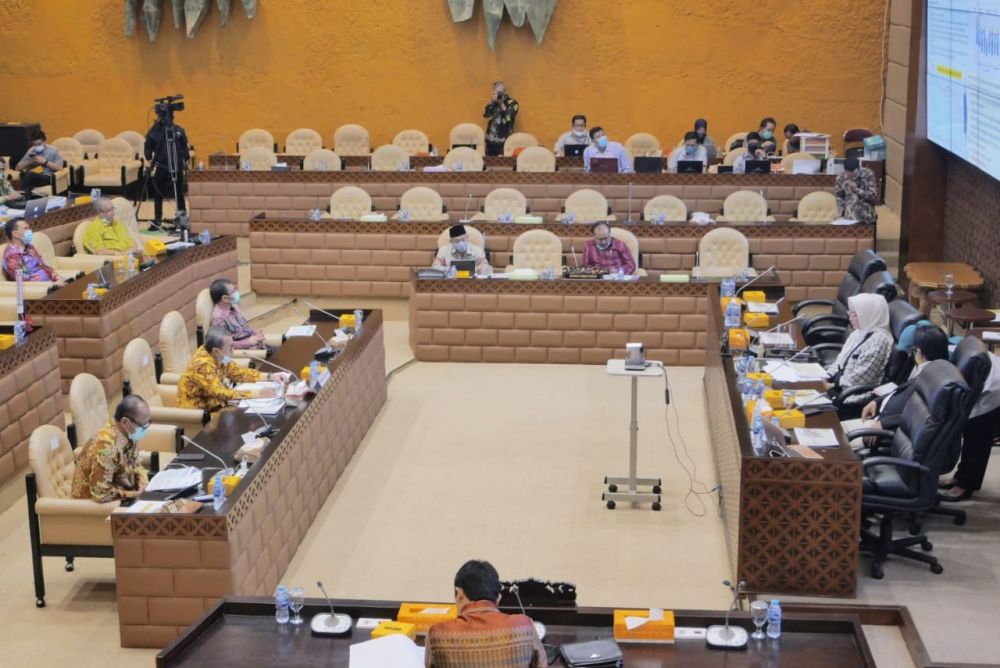 komisi-v-dpr-ri-apresiasi-perjuangan-gubri-untuk-bangun-riau