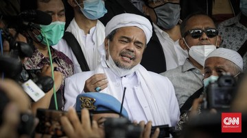 rizieq-shihab-tiba-di-polda-metro-jaya-7_169