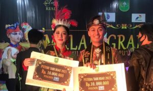 ini-dia-putera-puteri-tari-riau-tah