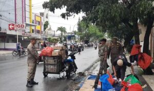 2456-news-pedagang-pasar-tumpa