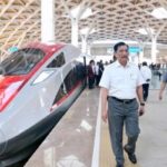390243_09040019102025_183885_01165913102025_jokowi_kereta_cepat