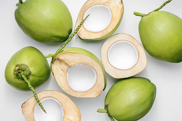 4-manfaat-kesehatan-dari-rutin-mengonsumsi-buah-kelapa-yja