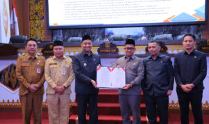 46952-news-wawako-hadiri-rapat-