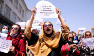 613deff559449-taliban-izinkan-perempuan-afghanistan-belajar-dengan-ruangan-terpisah-dari-pria_tvonenews_665_374