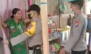 61f385748ccb3-potongan-rekaman-video-ibu-rumah-tangga-menolak-divaksin-di-kabupaten-bolaang-mongondow-timur-sulawesi-utara_tvonenews_375_211