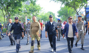 97529-news-pj-wali-kota-tinjau-