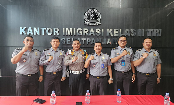 POLISI