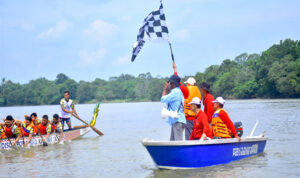 Pacu Sampan