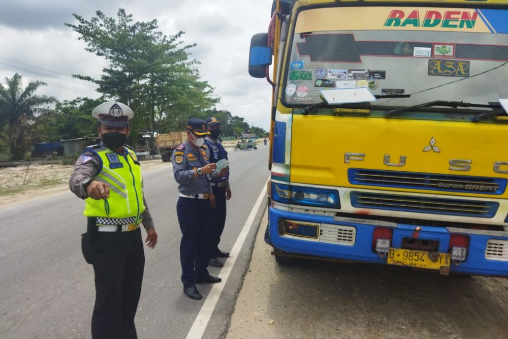 dishub-riau-jaring-117-truk-odol-di
