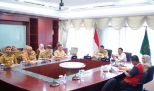 dprd-dan-pemprov-riau-petakan-6-sek