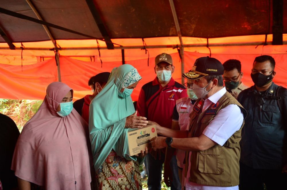 gubernur-riau-tawarkan-relokasi-war