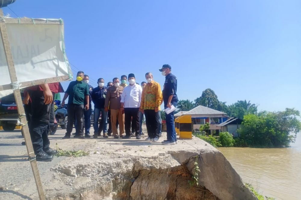 gubri-sebut-kerusakan-jalan-lintas