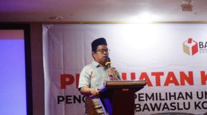 ketua-bawaslu-riau-mengawal-demokr