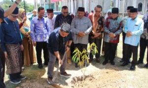 milad-ke-54-uin-suska-riau-tanam-g