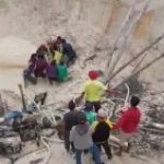 pekerja-tambang-emas-ilegal-di-riau