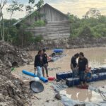 polda-riau-amankan-tiga-penambang-e