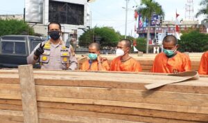 polres-dumai-tangkap-4-pelaku-ilega