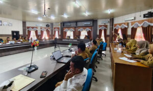rapat di dumai