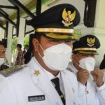 resmi-dilantik-jadi-bupati-kuansing